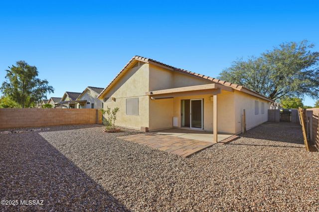 7057 S Pebble Shore Drive, Tucson, AZ 85757
