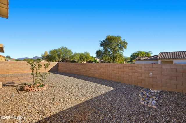 7057 S Pebble Shore Drive, Tucson, AZ 85757