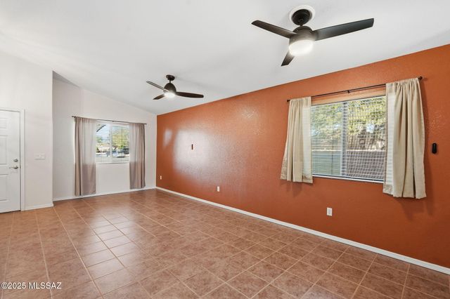 7057 S Pebble Shore Drive, Tucson, AZ 85757