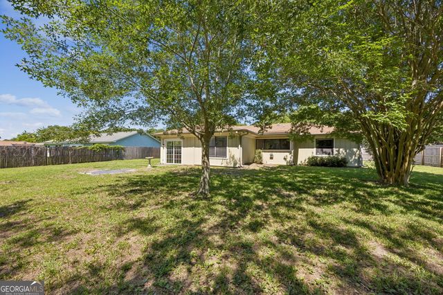 401 Powder Horn Road, St. Marys, GA 31558