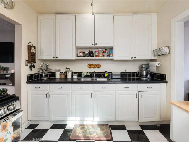 4125 Lennox Boulevard, Inglewood, CA 90304