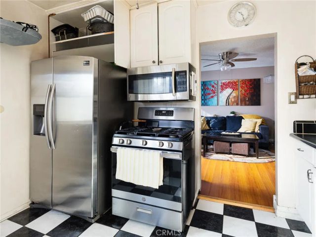 4125 Lennox Boulevard, Inglewood, CA 90304