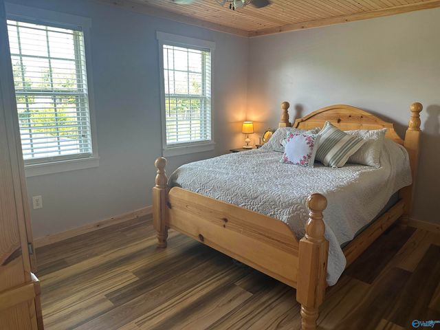 710 Solitude Avenue, Albertville, AL 35950