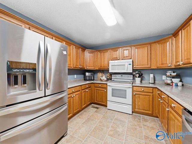 710 Solitude Avenue, Albertville, AL 35950