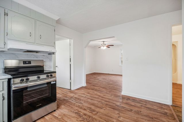 240 Blue Hill Rd, Mcminnville, TN 37110