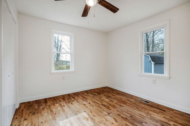 240 Blue Hill Rd, Mcminnville, TN 37110