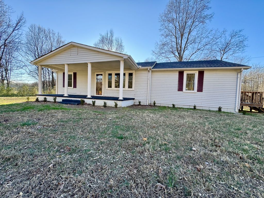 240 Blue Hill Rd, Mcminnville, TN 37110
