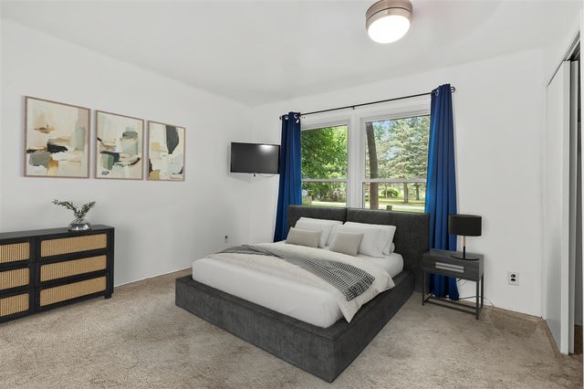 1900 Derfla Drive, Saint Joseph, MI 49085