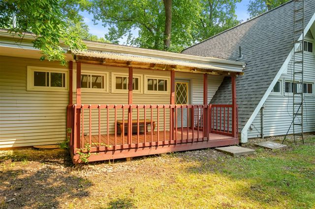 1900 Derfla Drive, Saint Joseph, MI 49085