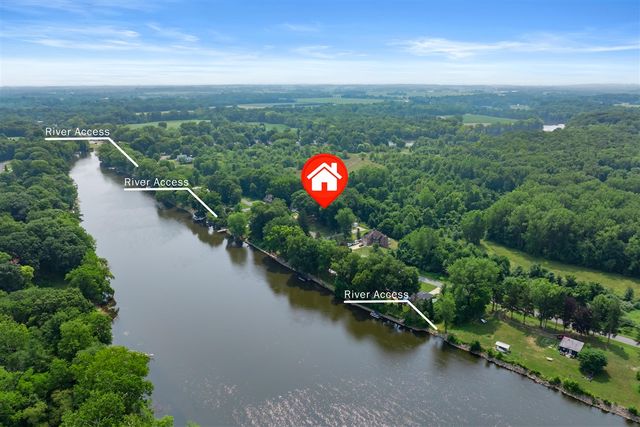 1900 Derfla Drive, Saint Joseph, MI 49085