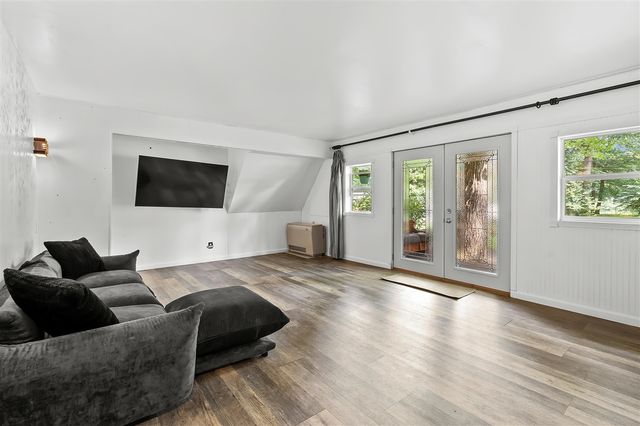 1900 Derfla Drive, Saint Joseph, MI 49085