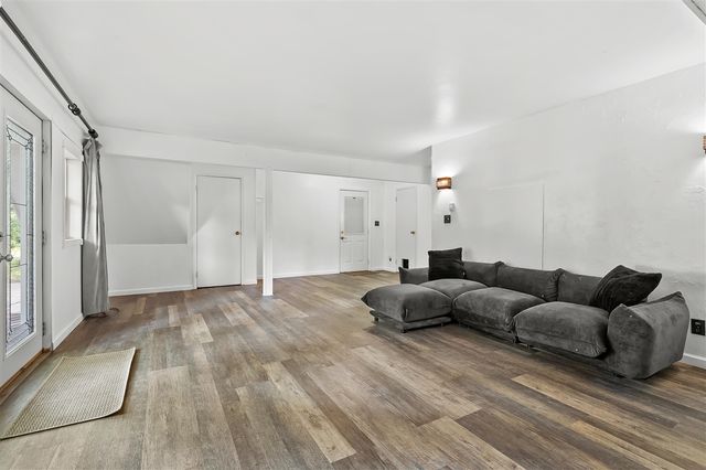 1900 Derfla Drive, Saint Joseph, MI 49085