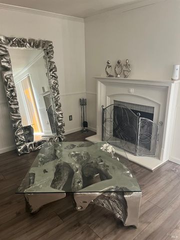 815 Canary Dr, Suisun City, CA 94585