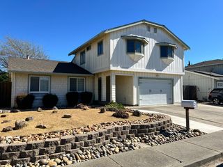 815 Canary Dr, Suisun City, CA 94585