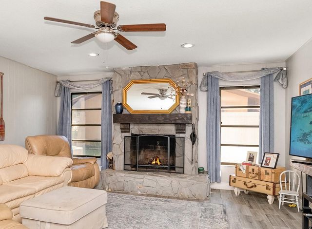 1559 ROXBURG LANE, Dunedin, FL 34698