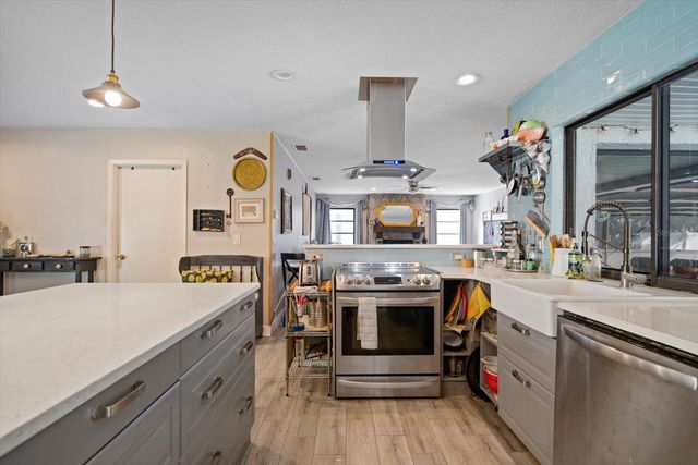 1559 ROXBURG LANE, Dunedin, FL 34698