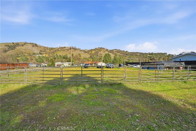 3096 Spring Valley Road, Clearlake Oaks, CA 95423