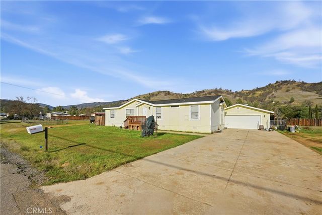 3096 Spring Valley Road, Clearlake Oaks, CA 95423