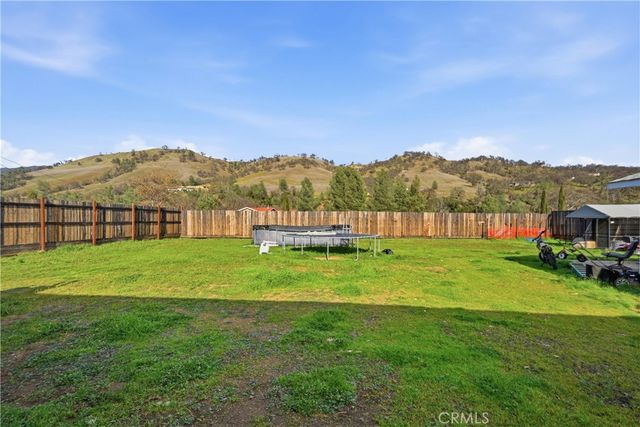 3096 Spring Valley Road, Clearlake Oaks, CA 95423