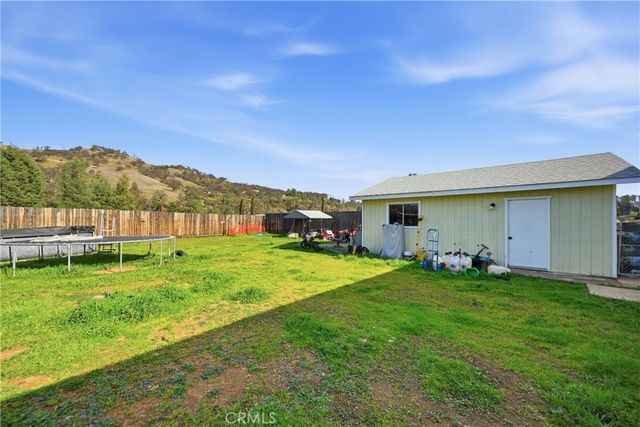 3096 Spring Valley Road, Clearlake Oaks, CA 95423