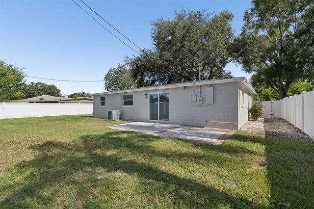 8672 78TH PLACE, Seminole, FL 33777