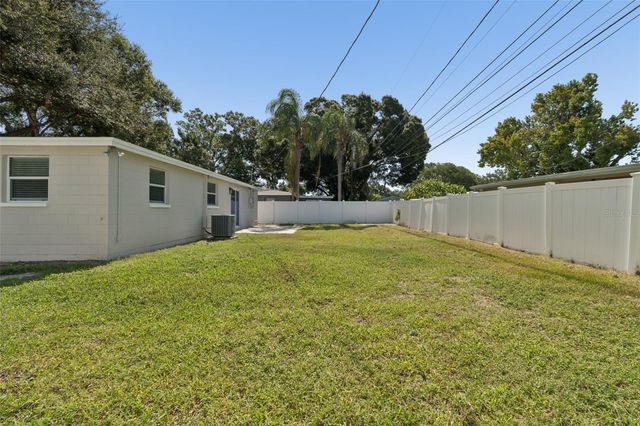 8672 78TH PLACE, Seminole, FL 33777