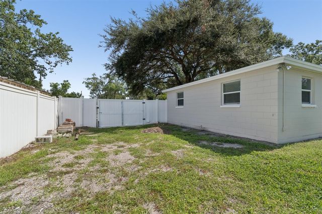 8672 78TH PLACE, Seminole, FL 33777
