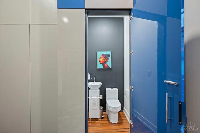 221 Kemp Alley, Cincinnati, OH 45202