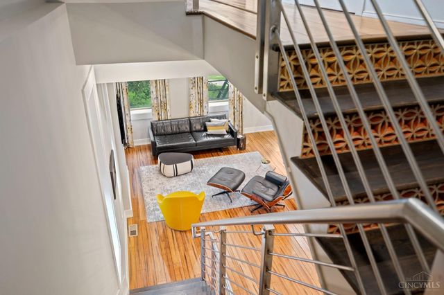 221 Kemp Alley, Cincinnati, OH 45202