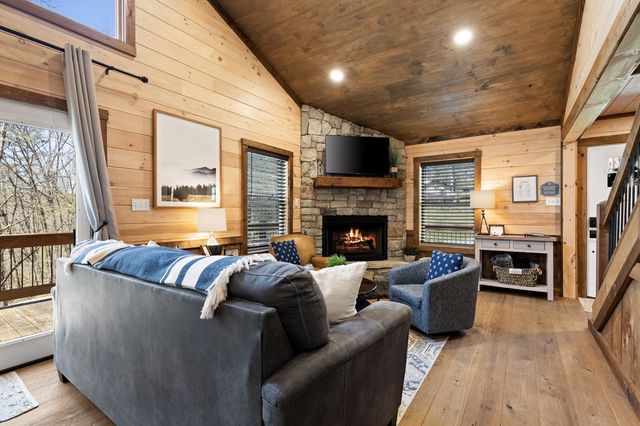 941 Hidden Valley Drive, Morganton, GA 30560