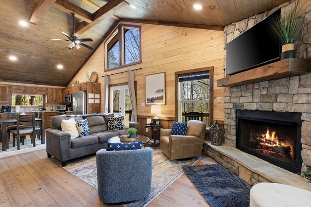 941 Hidden Valley Drive, Morganton, GA 30560