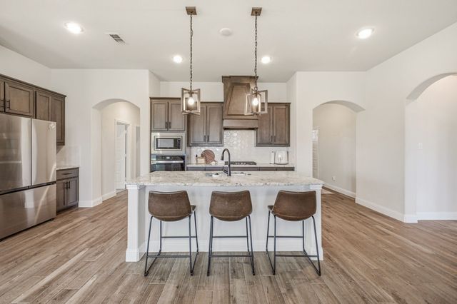 513 River Bank Court, Granbury, TX 76049