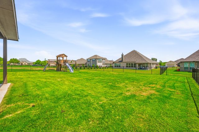 513 River Bank Court, Granbury, TX 76049