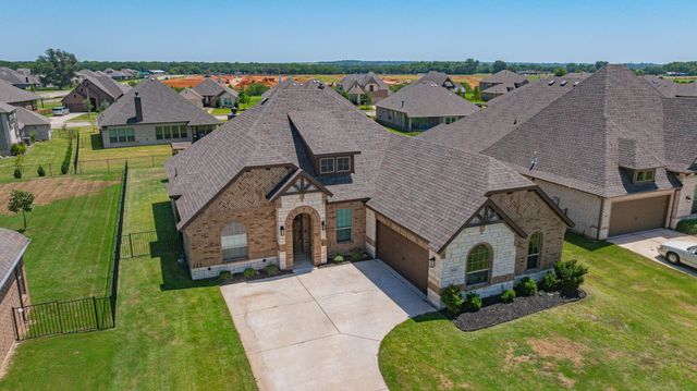 513 River Bank Court, Granbury, TX 76049