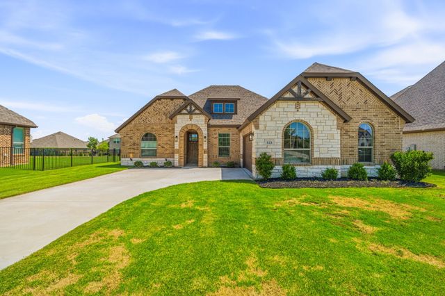 513 River Bank Court, Granbury, TX 76049