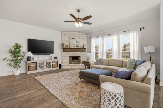513 River Bank Court, Granbury, TX 76049