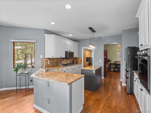 23421 Morning Rose Dr, Golden, CO 80401