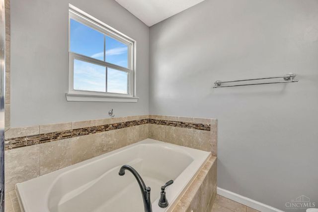 5215 Englewood Drive, Liberty Twp, OH 45011