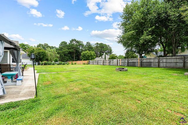 205 Doublegate Drive, Bonaire, GA 31005