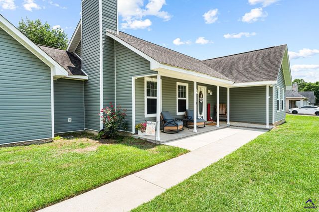 205 Doublegate Drive, Bonaire, GA 31005