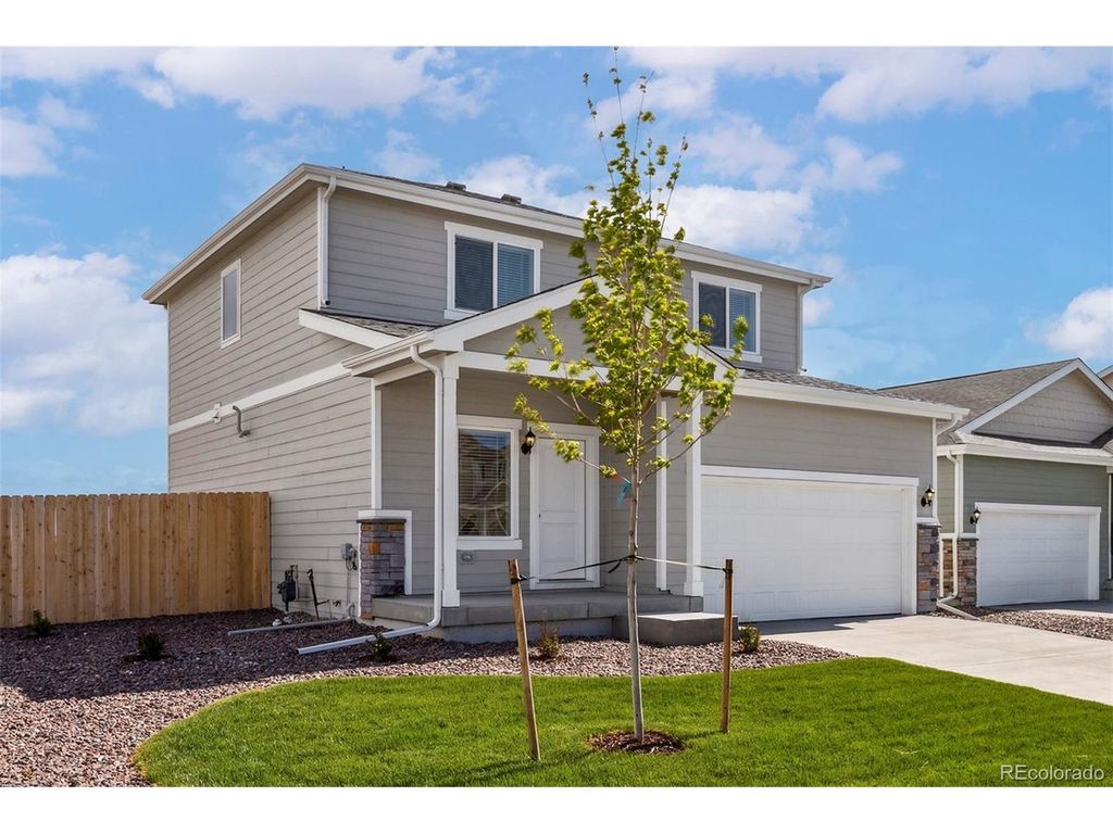 48290 Shetland Dr, Bennett, CO 80102