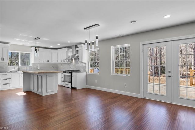 14106 Carrollton BLVD, Carrollton, VA 23314