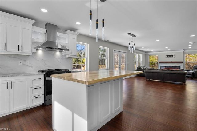 14106 Carrollton BLVD, Carrollton, VA 23314