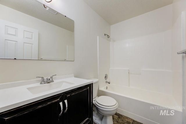 3719 Hickman St, Caldwell, ID 83607