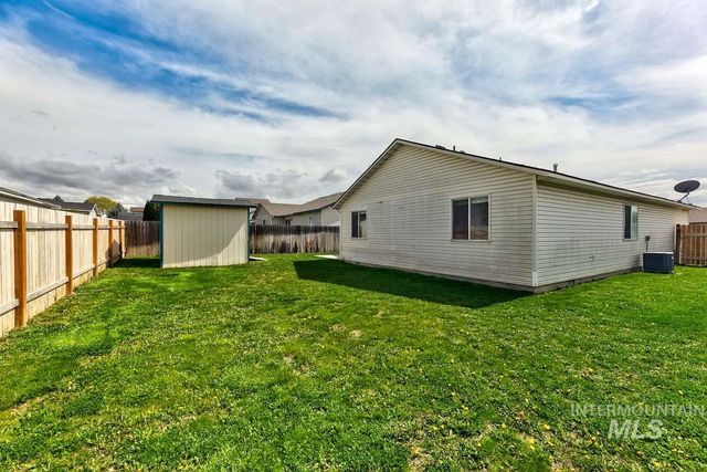 3719 Hickman St, Caldwell, ID 83607