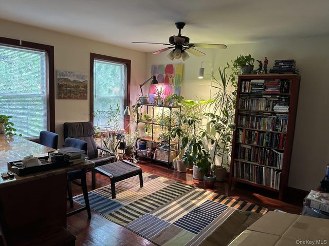 148 Main Street 2W, Port Washington, NY 11050