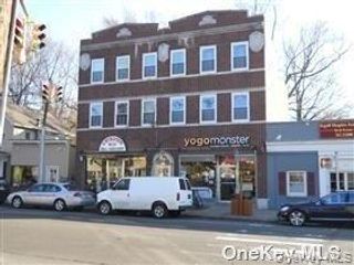 148 Main Street 2W, Port Washington, NY 11050