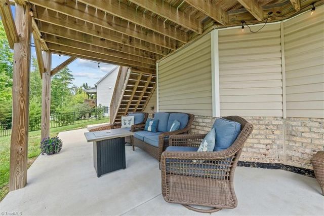 7619 Monty Drive, Kernersville, NC 27284