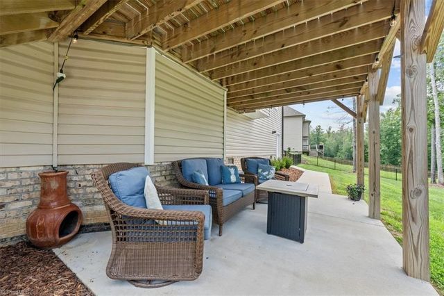 7619 Monty Drive, Kernersville, NC 27284