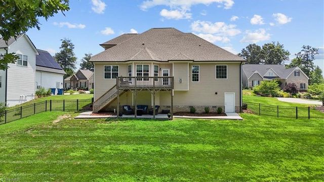 7619 Monty Drive, Kernersville, NC 27284